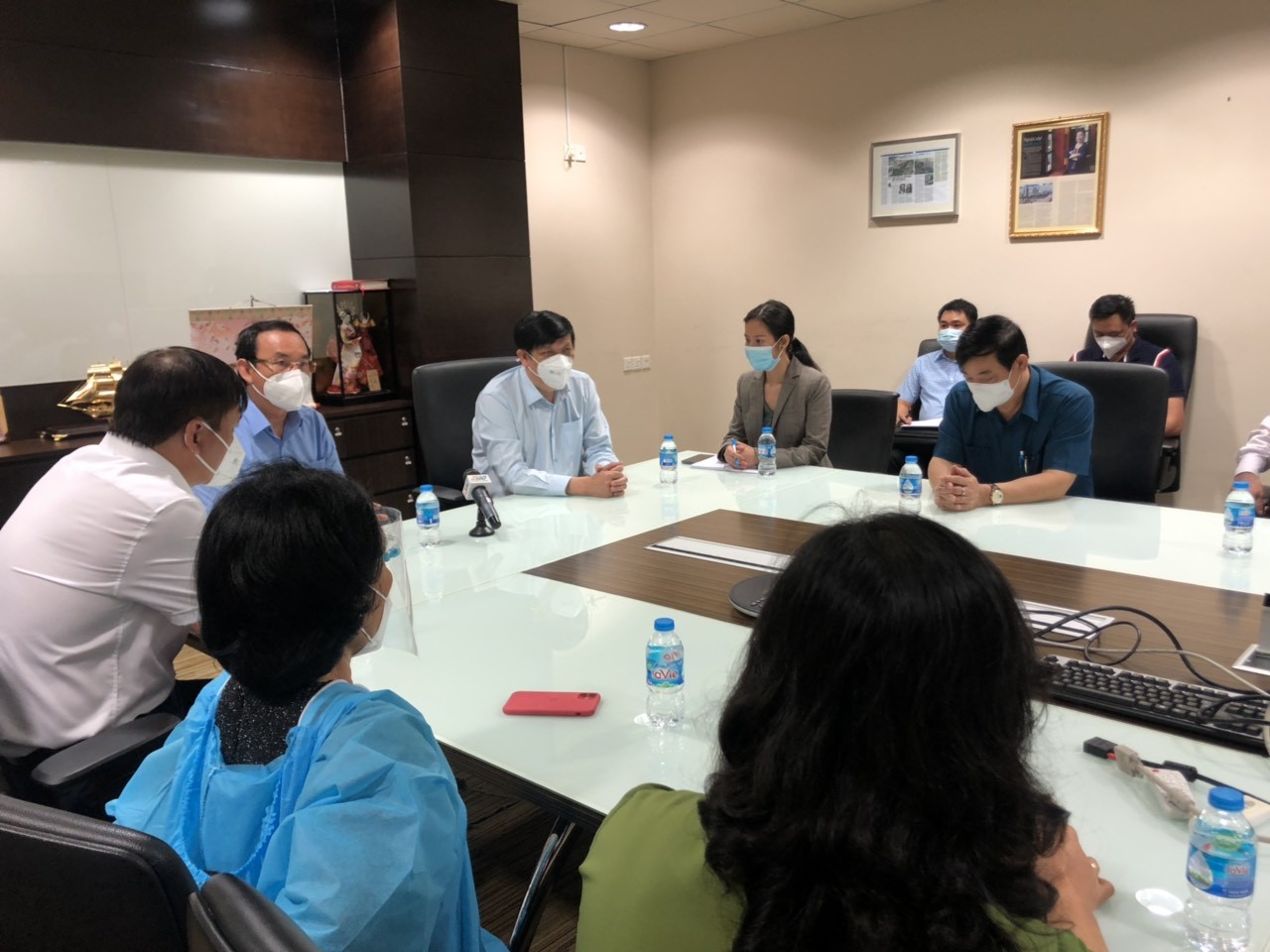 Bộ Trưởng Bộ Y tế Nguyễn Thanh Long đến thăm và làm việc tại Bệnh viện Quốc tế City