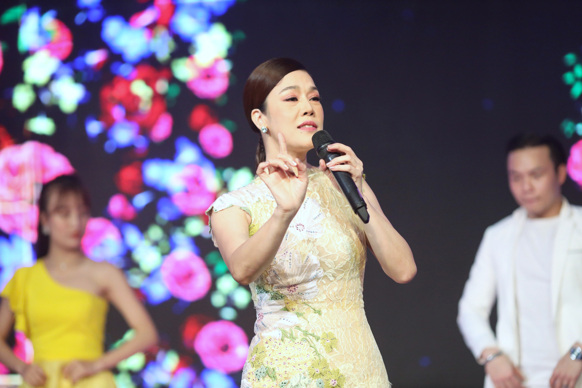 Ca sĩ Thu Phương là một trong 4 ca sĩ tham gia show diễn gây quỹ lần này