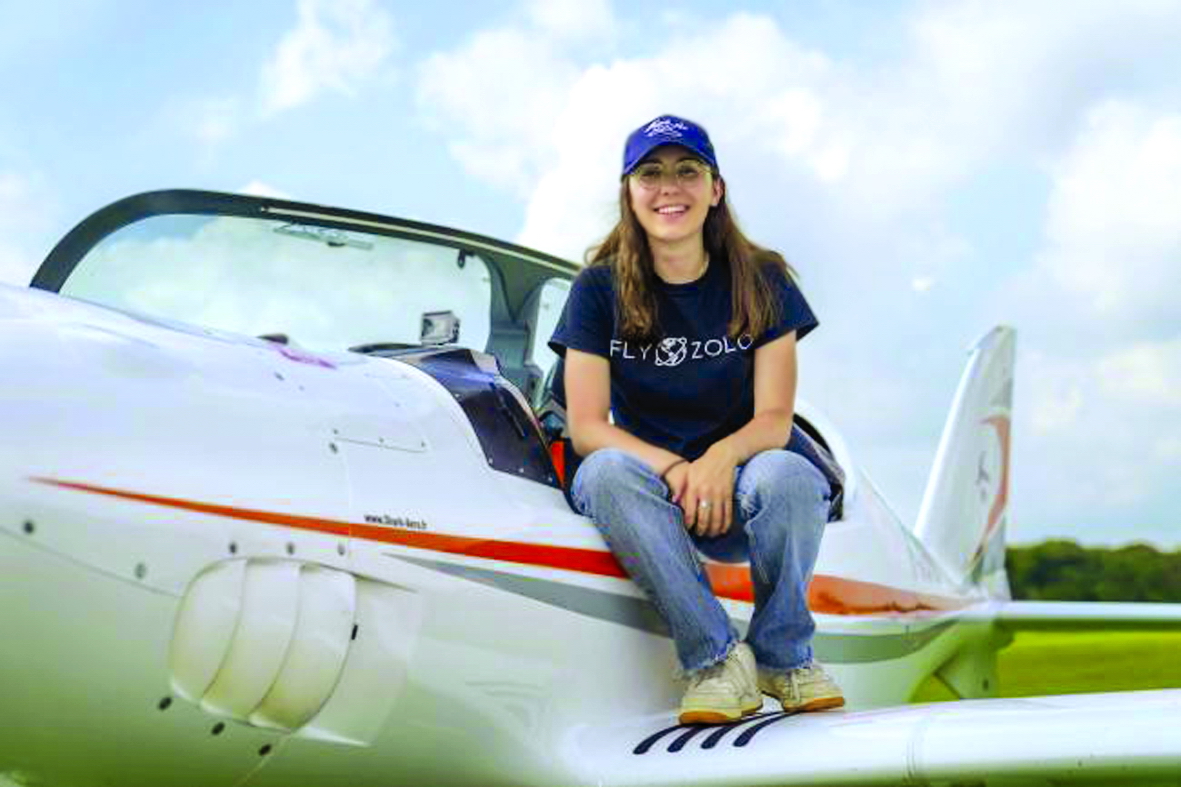 Zara Rutherford bay vòng quanh thế giới ở tuổi 19 - ẢNH: TIMES