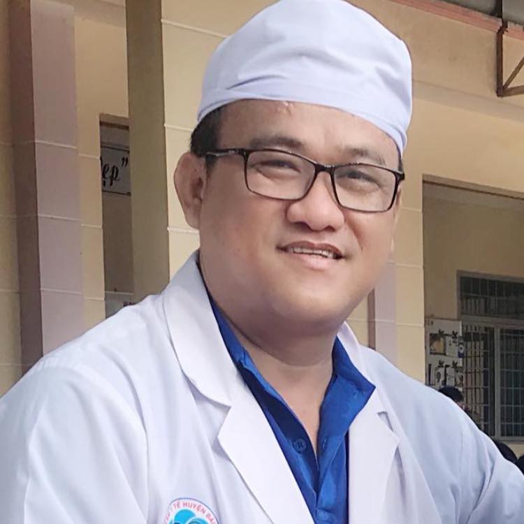 Bác sĩ Huỳnh Minh Chín