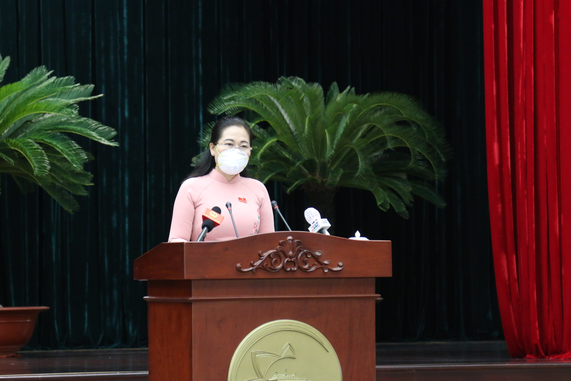 Chủ tịch HĐND TPHCM Nguyễn Thị Lệ chủ trì kỳ họp