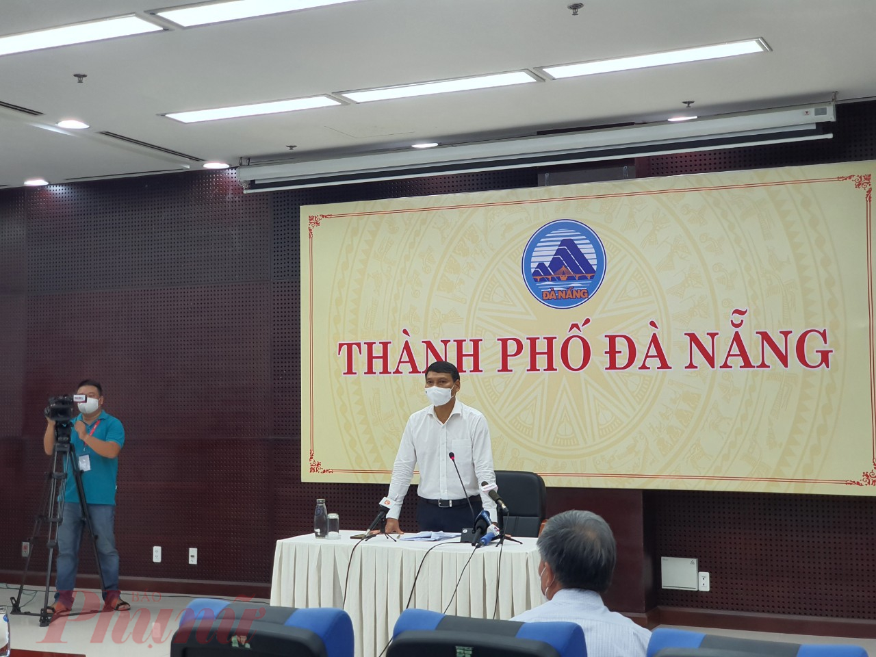 Ông Hồ Kỳ Minh - Phó chủ tịch UBND TP.Đà Nẵng - cho biết ngày mai (25/8), chính quyền Đà Nẵng sẽ ra quyết định cụ thể về biện pháp chống dịch sau 10 ngày phong thành
