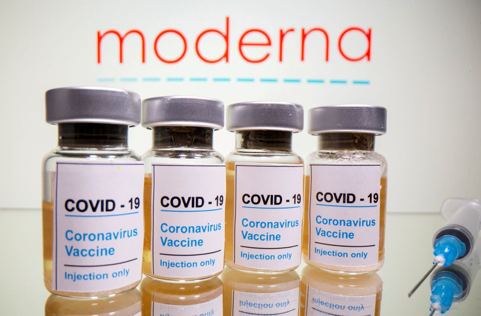 Nhật Bản đã ngừng sử dụng 1,63 triệu liều vắc xin Moderna sau khi phát hiện một số lọ có chất gây ô nhiễm - Ảnh: Reuters