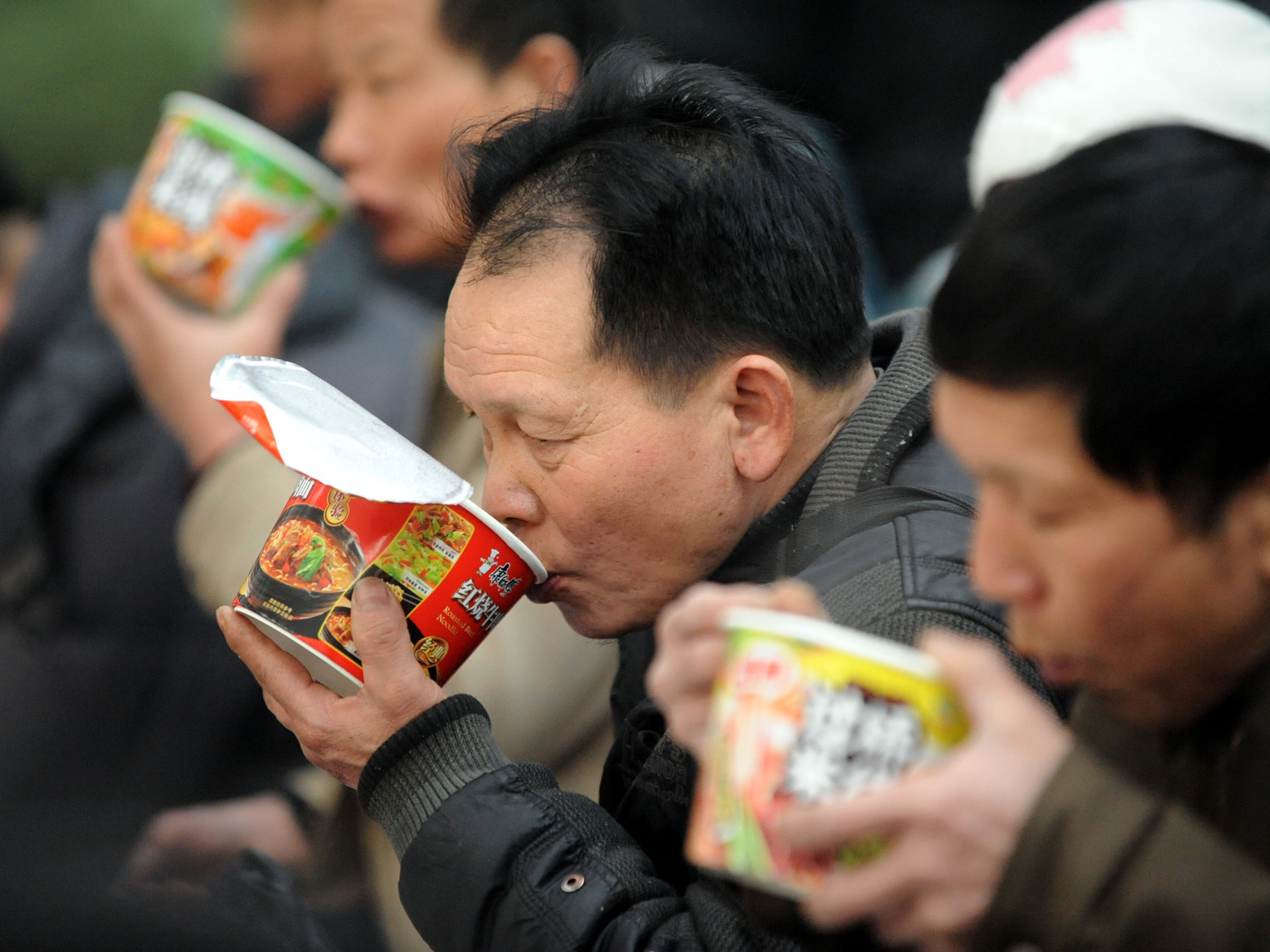 Mì ăn liền là một trong những loại thực phẩm được sử dụng phổ biến ở nhiều nơi trên thế giới - Ảnh: Yang Xinyue/Xinhua