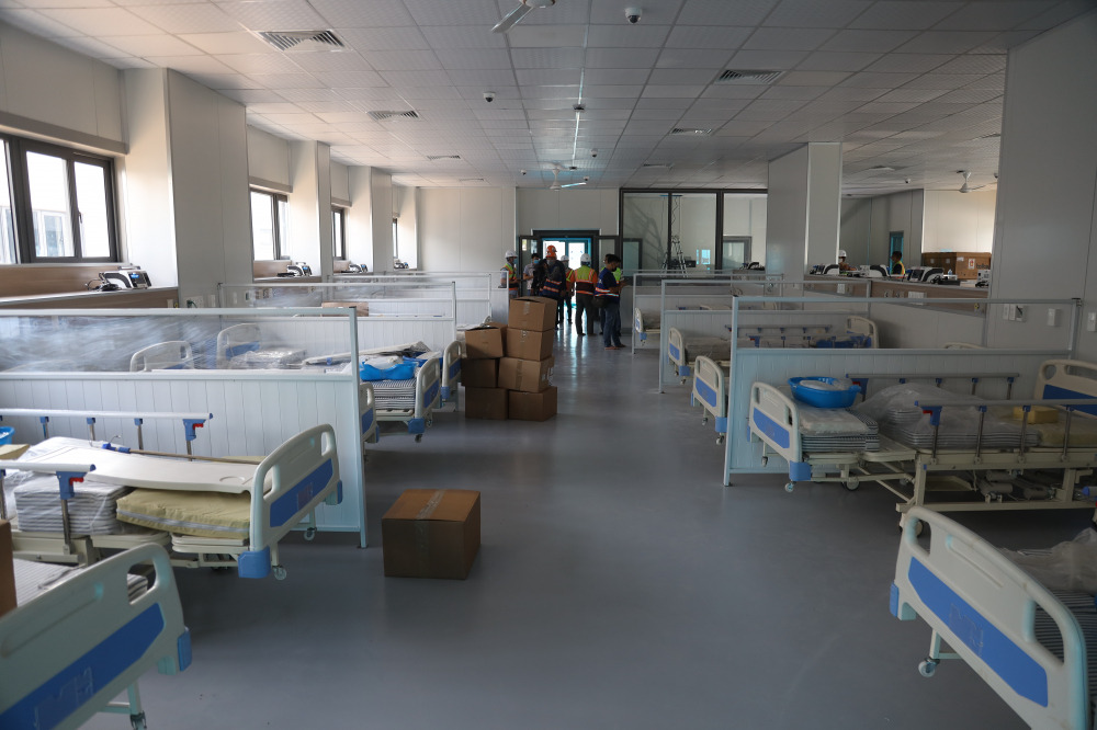 Bệnh viện dự kiến huy động khoảng 1.000 nhân viên y tế gồm 272 bác sỹ và 680 điều dưỡng để phục vụ các bệnh nhân COVID-19.