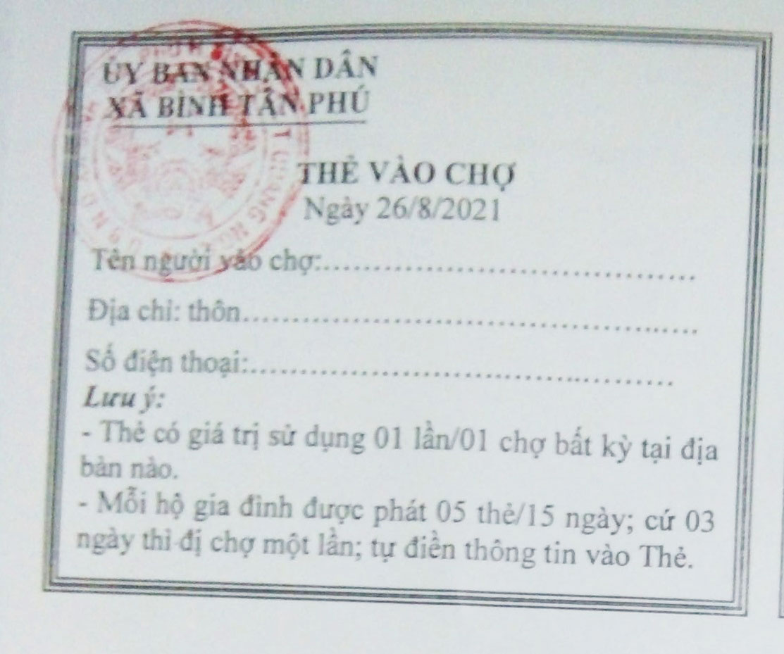 Mẫu thẻ đi chợ được phát cho người dân ở xã Bình Tân Phú (huyện Bình Sơn)- nơi có ca nhiễm COVID - 19