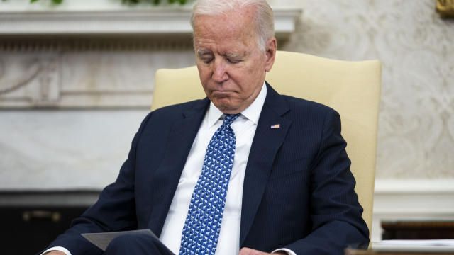 Tổng thống Biden đã mất điểm nghiêm trọng trong việc xử lý vấn đề Afghanistan - Ảnh: Doug Mills-Pool/Getty Images