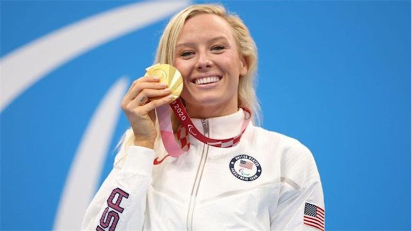 Jessica Long, vận động viên bơi lội của Mỹ, đã giành được huy chương thứ 27 tại Thế vận hội. Lần đầu tiên cô thi đấu là năm 12 tuổi.