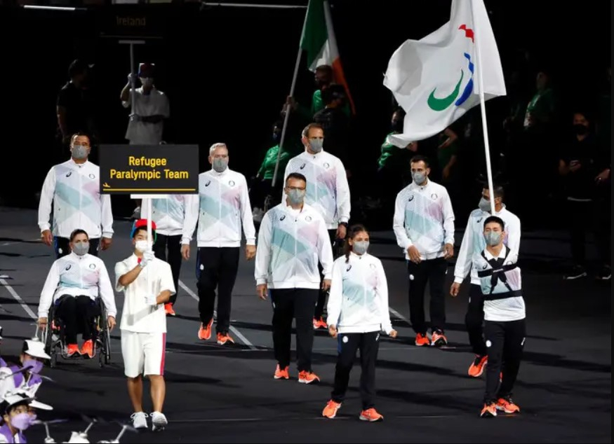 Đội Paralympic người tị nạn đầu tiên trong lịch sử với sáu vận động viên đại diện cho 82 triệu người tị nạn trên toàn thế giới.