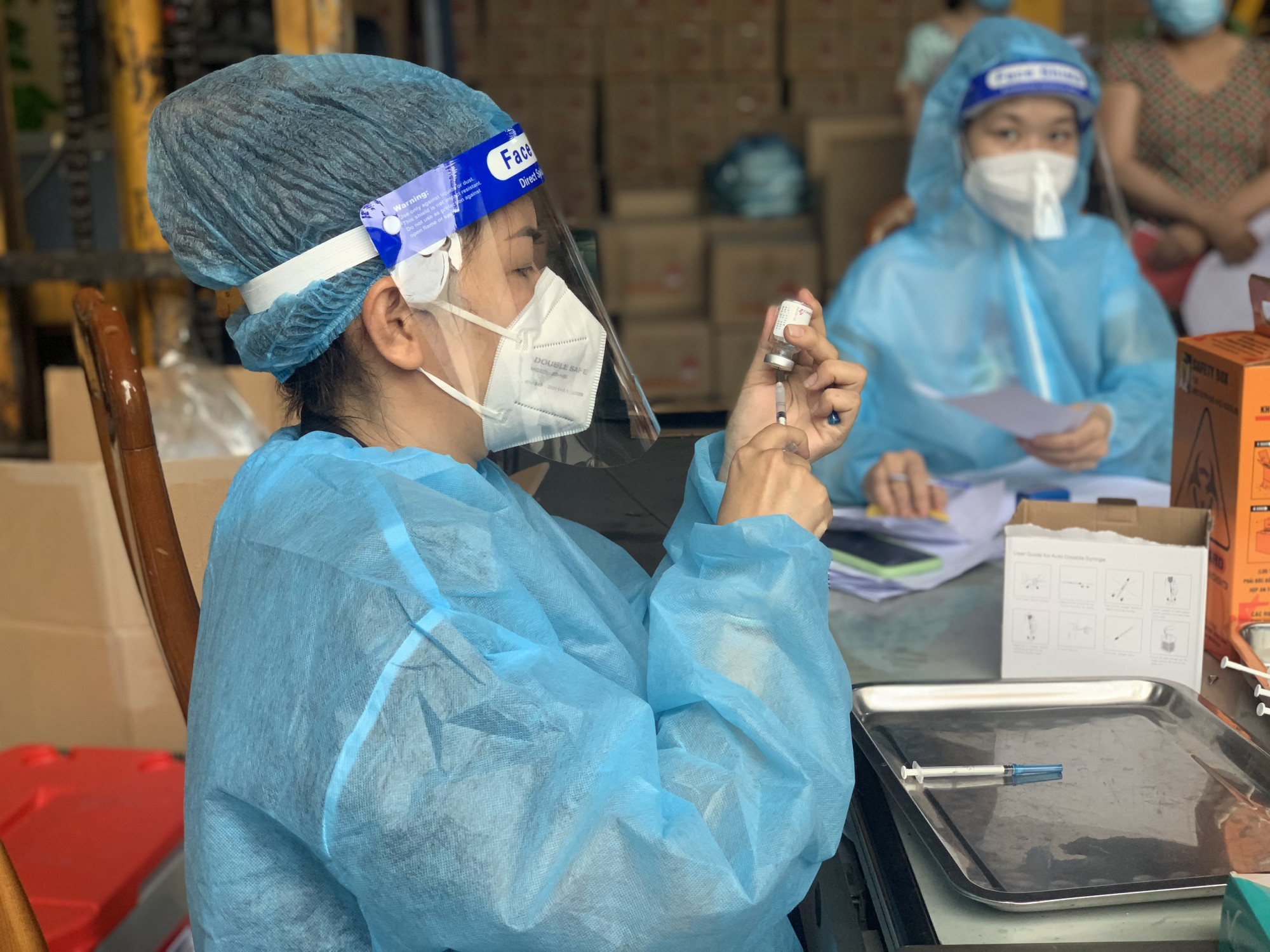Tiêm vaccine cho người dân tại P. Hoá An, TP. Biên Hoà
