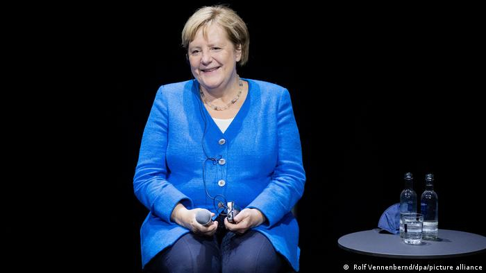 Từ lâu đã được coi là một biểu tượng của nữ quyền, nhưng đây là lần đầu tiên bà Merkel công khai thừa nhận mình là một người đấu tranh vì quyền của phụ nữ - Ảnh: DPA