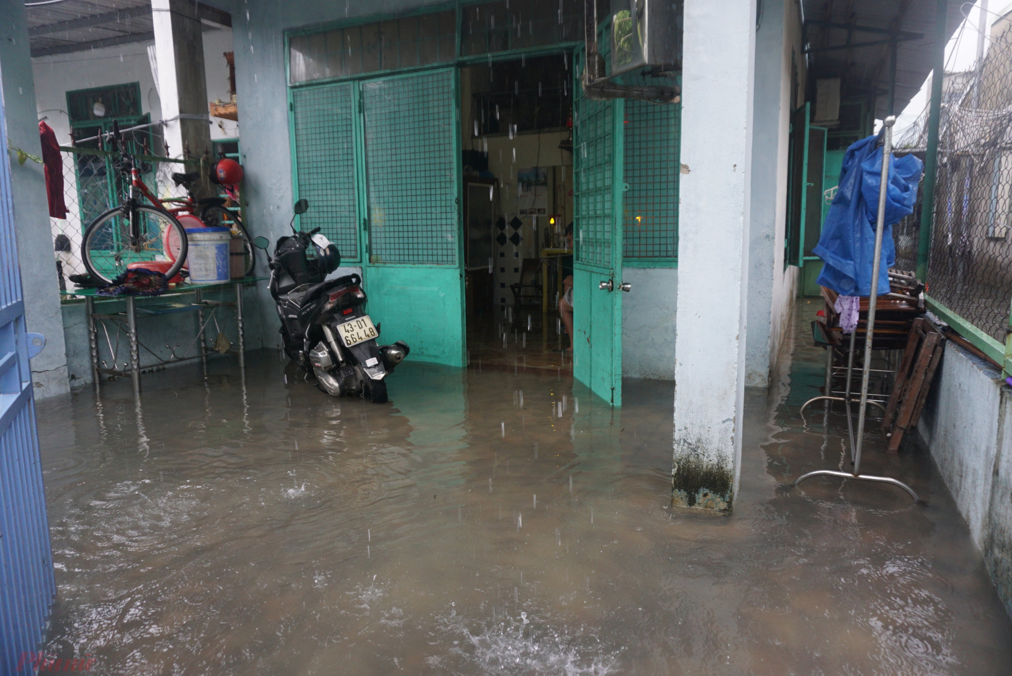 Ông Hồ Thuyên - Chủ tịch UBND quận Thanh Khê - cho biết, phường Thanh Khê Tây đã có phương án sơ tán dân ở khu vực Khe Cạn nếu mưa to kéo dài, ngập sâu.