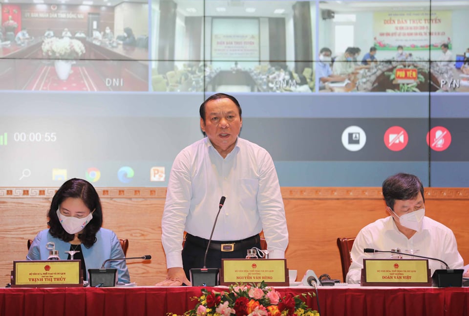 Bộ trưởng Nguyễn Văn Hùng gợi ý xây nhà hát online, biểu diễn trực tuyến để có nguồn thu nuôi nhà hát