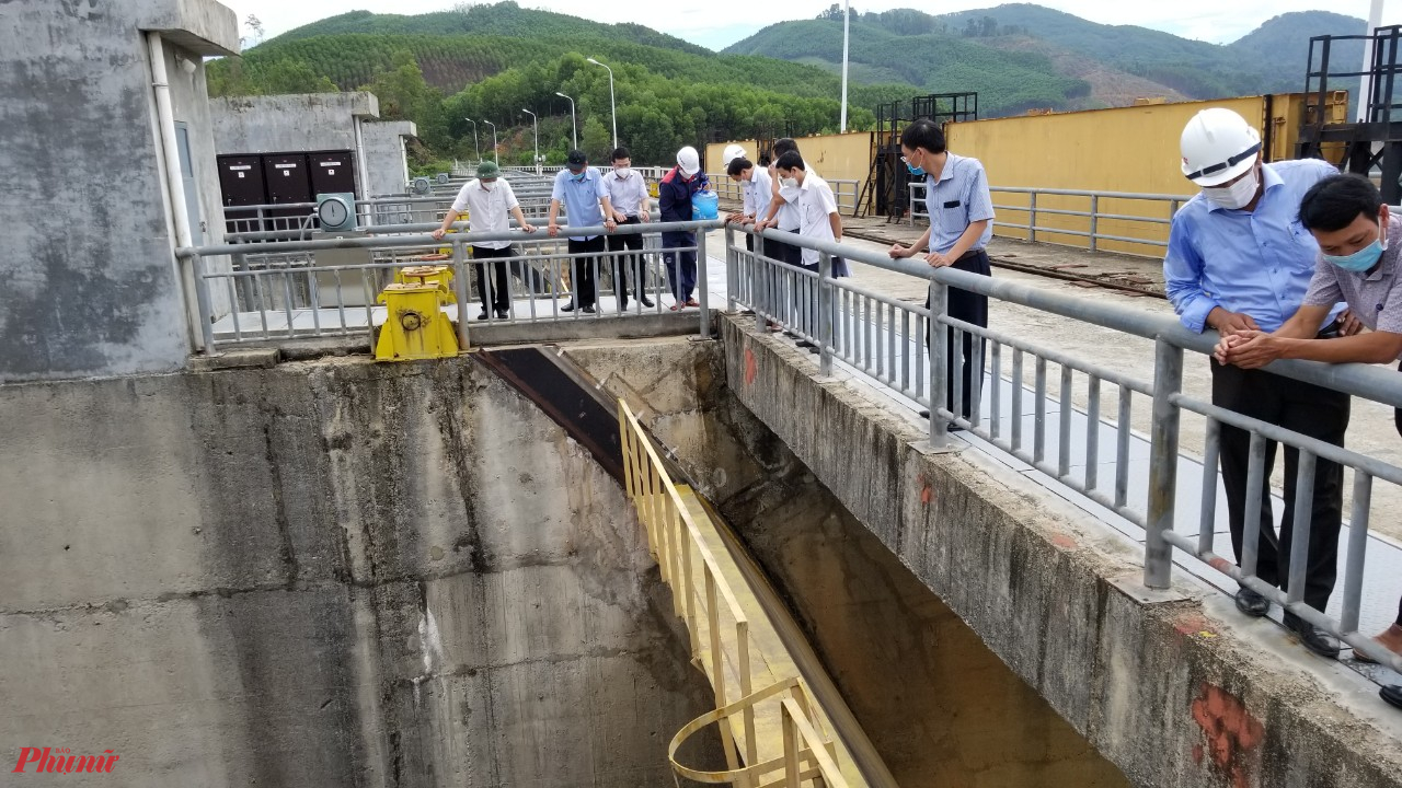 Lãnh đạo tỉnh Thừa Thiên - Huế đi kiểm tra hồ thủy điện Hương Điền 