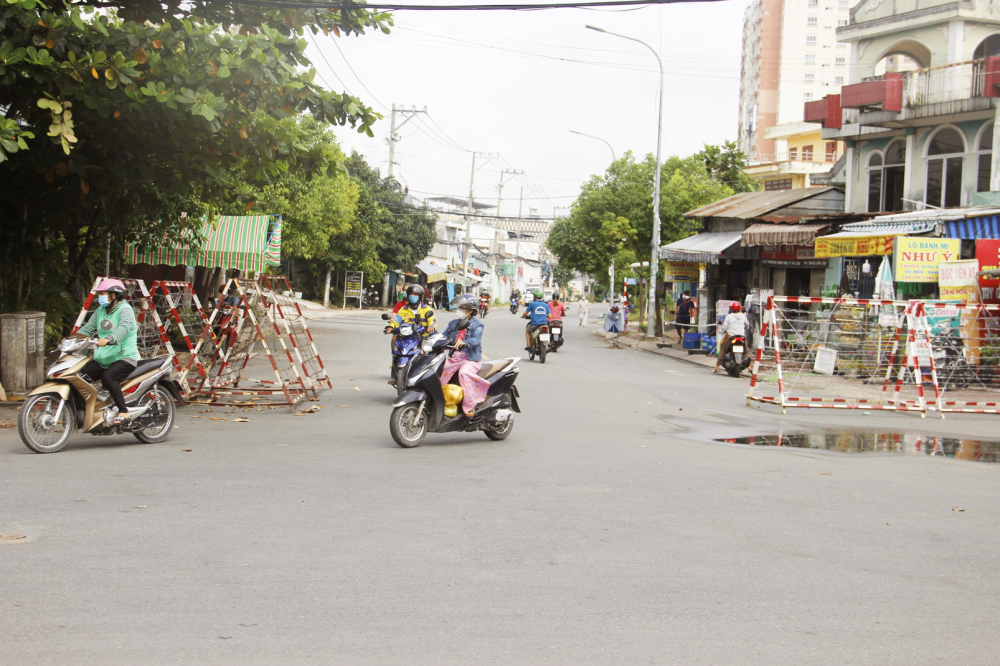 Rào chắn ở giao lộ Trương Đình Hội - An Dương Vương đã được tháo dỡ từ ngày 30/9