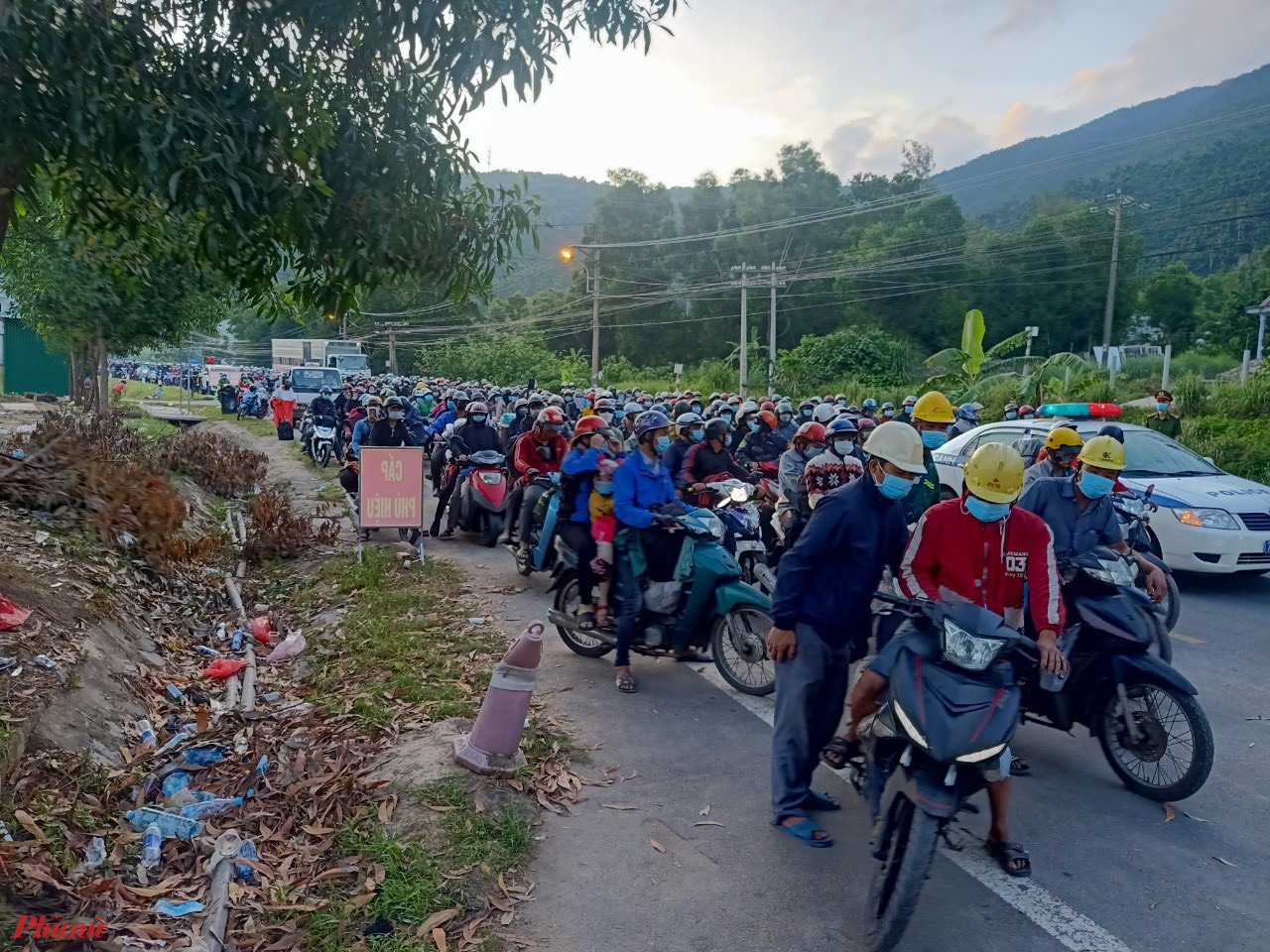  Lực lượng CSGT sẽ theo dẫn đường đoàn xe  bắt đầu từ thị trấn Lăng Cô đến  địa phận huyện Hải Lăng (Quảng Trị)