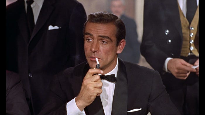Sean Connery để lại nhiều ấn tượng khi hoá thân thành James Bond 