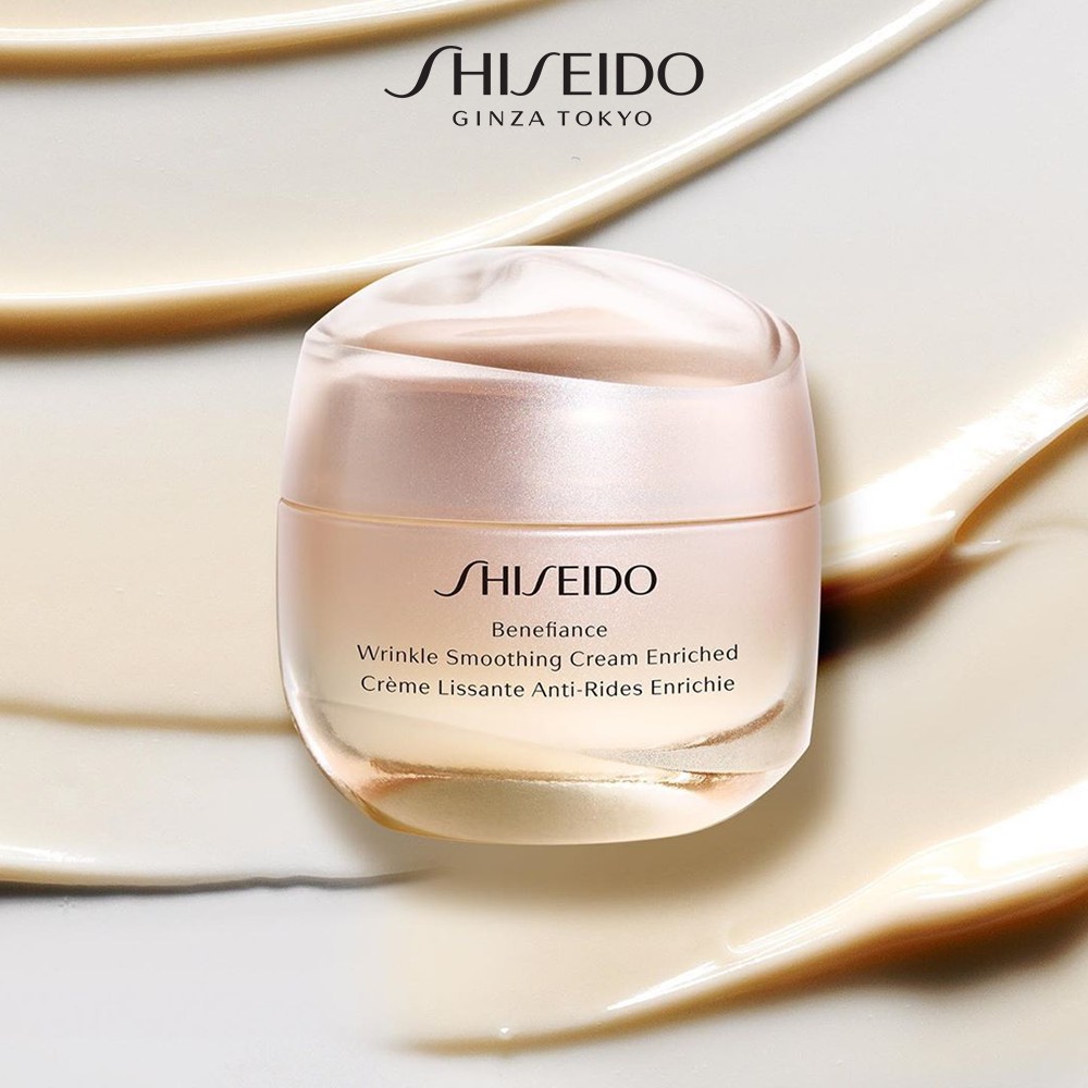 Khi mua kem dưỡng da Shiseido Benefiance Wrinkle Smoothing Cream Enriched, bạn sẽ có hội nhận về 7 món quà tặng trị giá lên đến 2.370.000 đồng. Số CBSPMP: 69515/18/CBMP-QLD