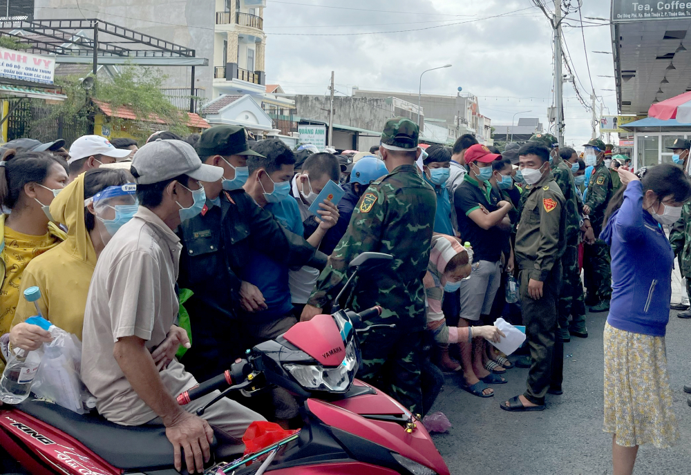 Hơn nữa tránh việc tập trung đông đúc, vừa mệt mỏi, vừa có nguy cơ bị lây lan dịch COVID-19