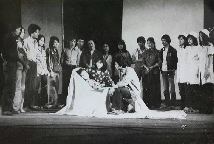 Ra mắt năm 1985, vở kịch Tôi và chúng ta của nhà viết kịch Lưu Quang Vũ