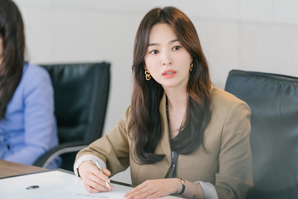 Tạo hình trẻ trung của Song Hye Kyo.