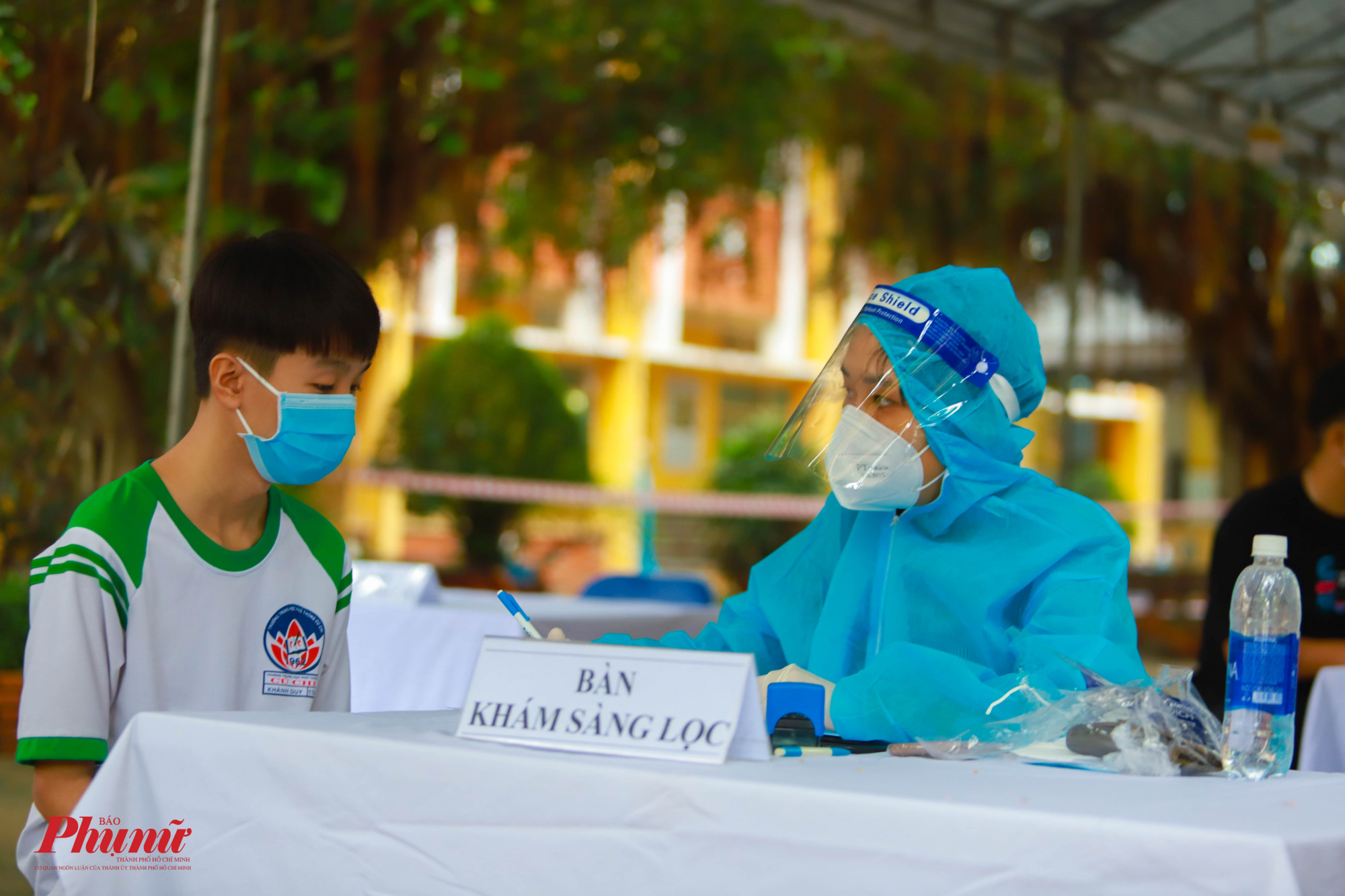 Học sinh tại huyện Củ Chi được tiêm vắc xin ngừa COVID
