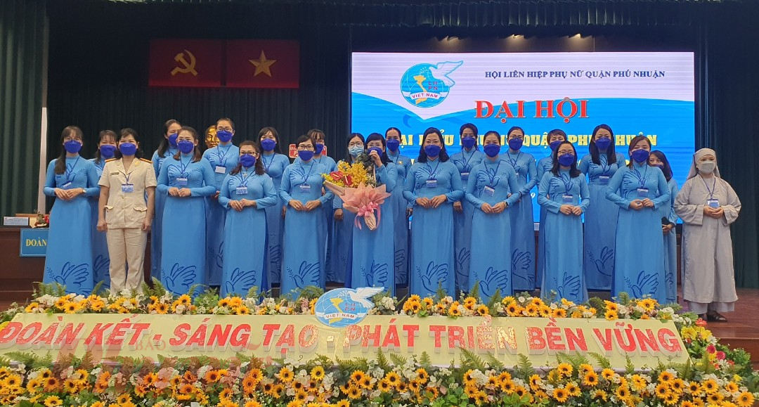 Đại hội đã bầu 25 đại biểu vào Ban chấp hành Hội LHPN quận, nhiệm kỳ 2021-2026. Bà Bùi Thanh Mai Tuyến tác đắc cử Chủ tịch Hội LHPN quận nhiệm kỳ mới.