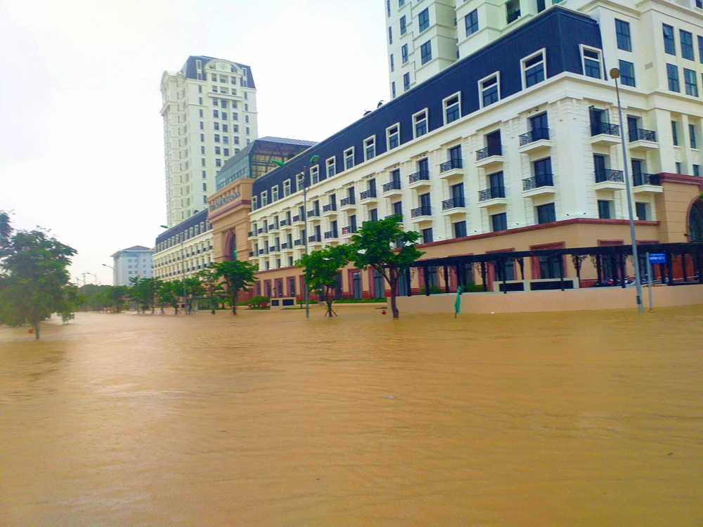 Khu đô thị An Vân Dương (Thừa Thiên - Huế) thường xuyên bị ngập mưa - ẢNH: THUẬN HÓA