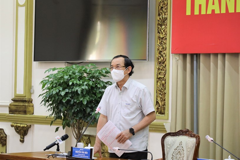 Bí thư Thành ủy TPHCM Nguyễn Văn Nên nhấn mạnh sự chủ quan sẽ dẫn đến hậu quả. Ảnh: TTBCTP.
