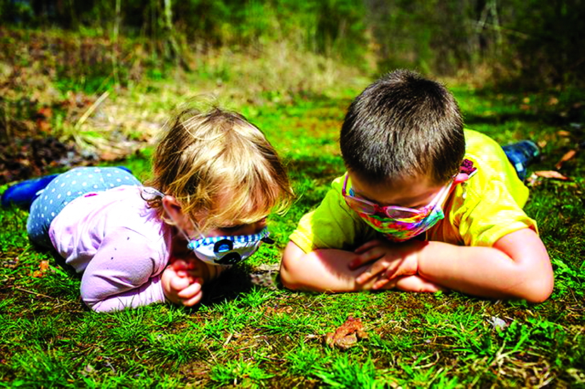Việc tìm tòi, vui chơi giữa thiên nhiên giúp trẻ cảm thấy thư giãn và học được thêm các kỹ năng xã hội sau giai đoạn giãn cách kéo dài