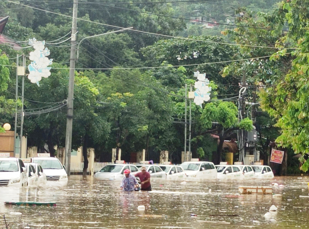 Khu vực phường Ghềnh Ráng bị ngập nặng sau mưa