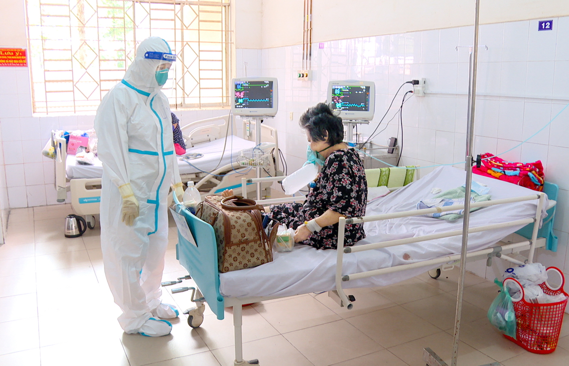 Các cơ sở y tế tại Đồng Nai đều trong tình trạng quá tải, thiếu nhân lực điều trị bệnh nhân COVID-19
