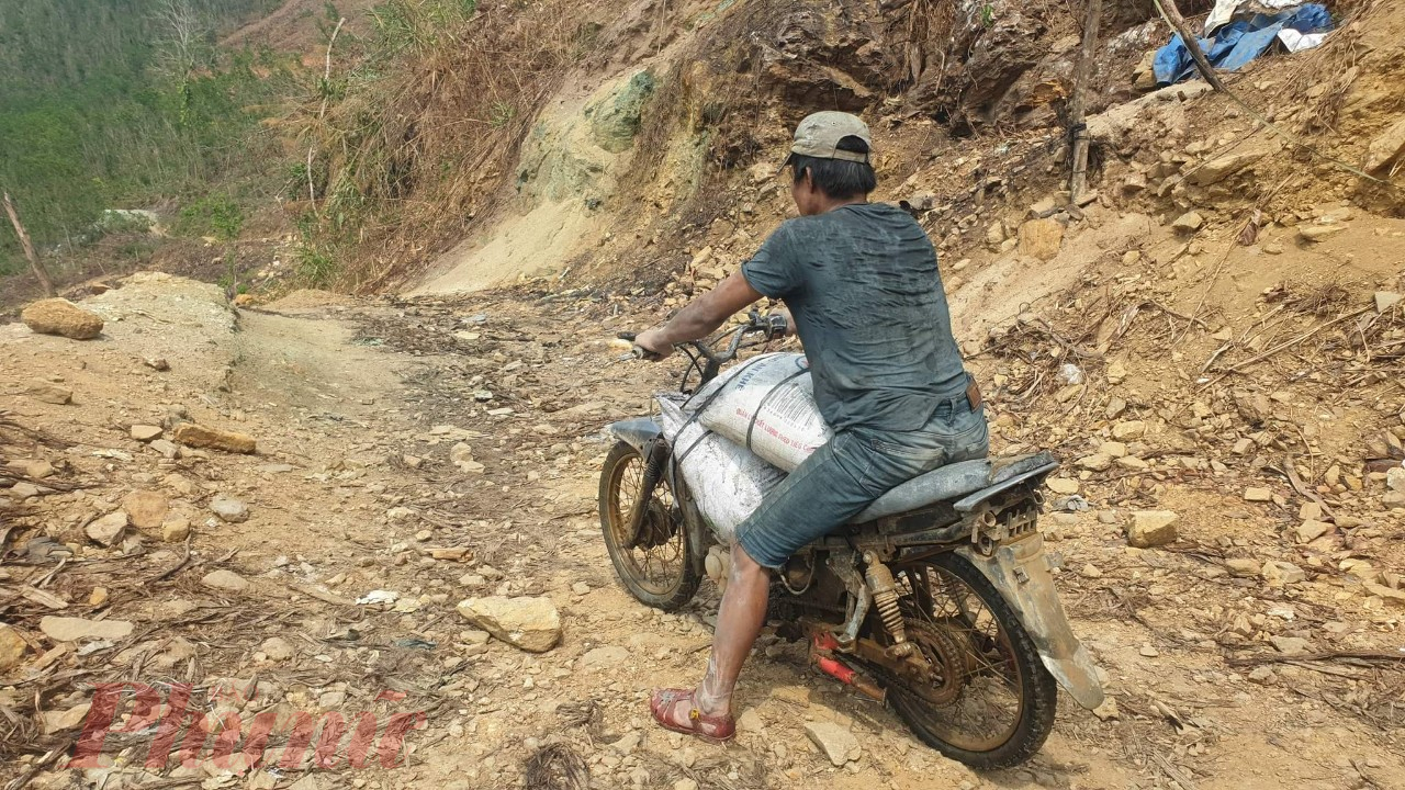 Tỉnh Quảng Nam đang tốn nhân lực, phương tiện, ngân sách để truy quét vàng tặc tại khu vực mỏ vàng Bồng Miêu