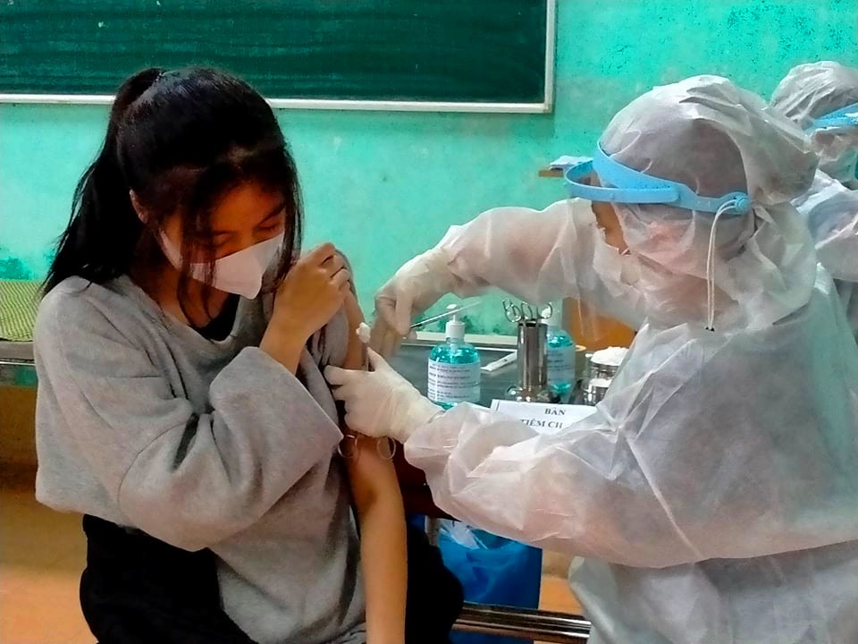 Tỉnh Thừa Thiên- Huế đang triển khai tiêm vắc xin  Pfizer cho học sinh từ 16-18 tuổi