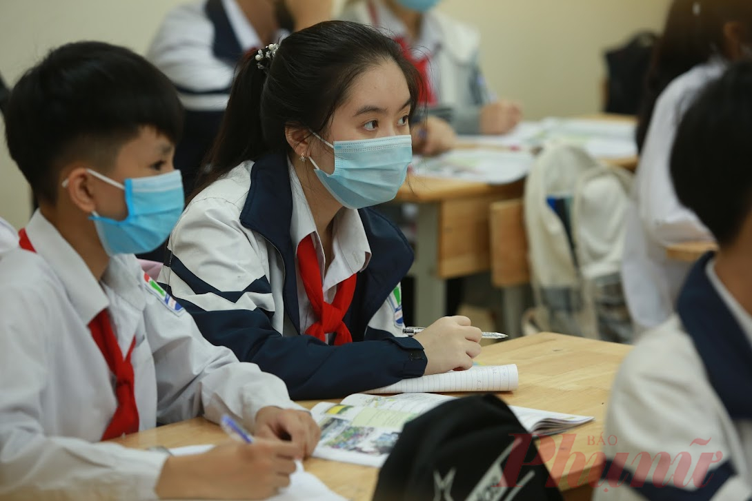 Học sinh THPT tại Hà Nội dự kiến quay lại trường trong tuần tới - Ảnh: Đại Minh