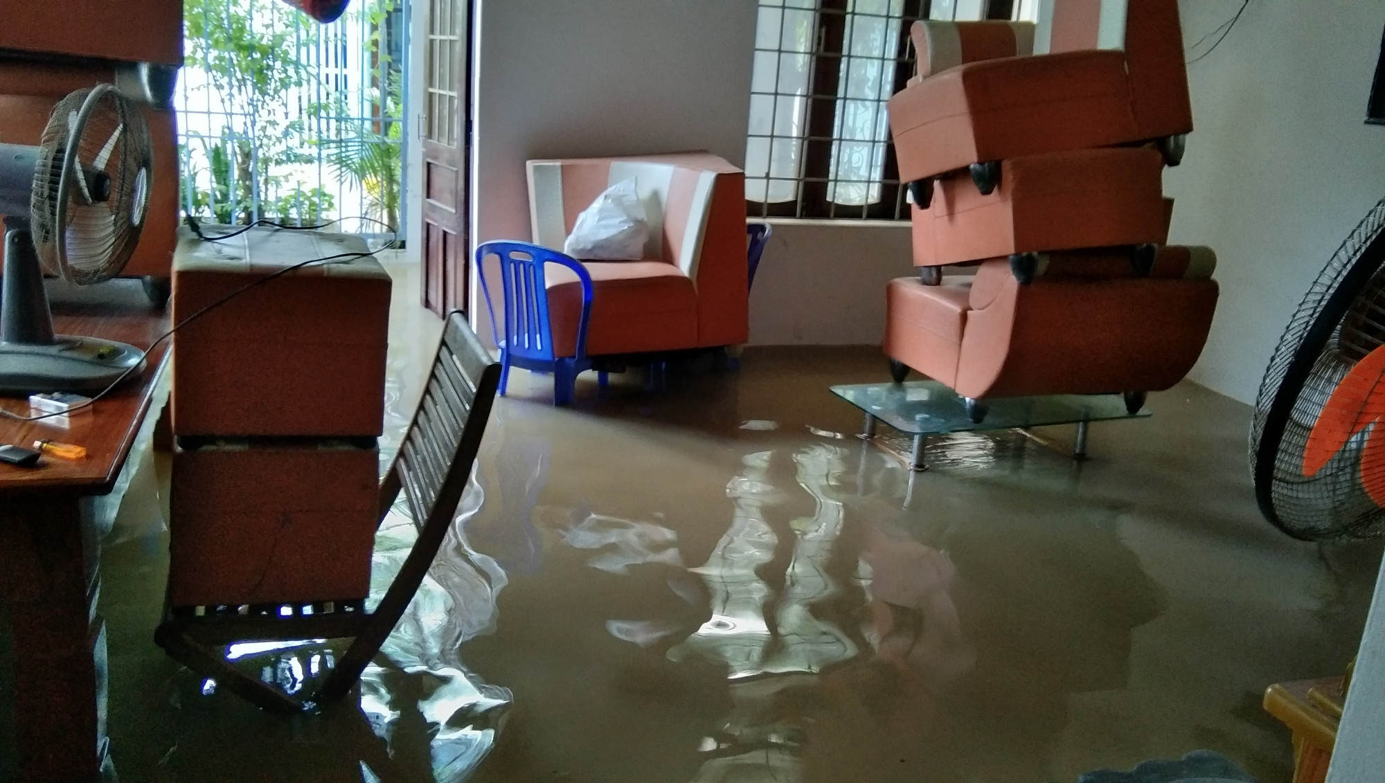 Nhà ở TP Tuy Hòa ngập nước