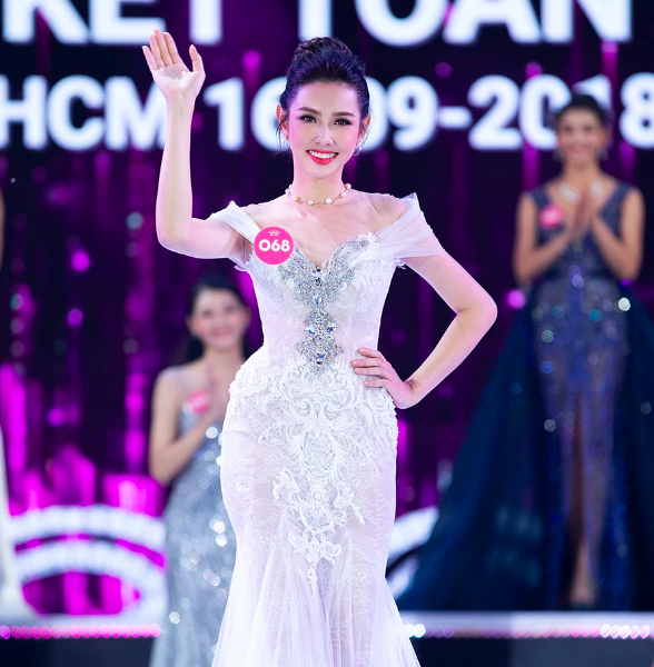 Người đẹp còn từng vào top 5 và đạt danh hiệu Người đẹp Nhân ái Hoa hậu Việt Nam 2018