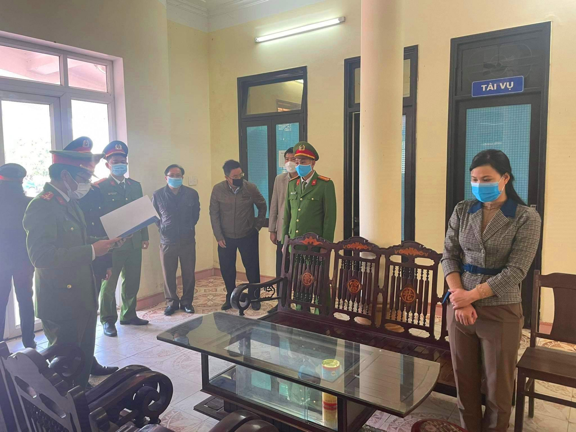 Cơ quan công an quyết định khởi tố vụ án, khởi tố bị can và lệnh tạm giam đối với Nguyễn Thị Thùy Linh 