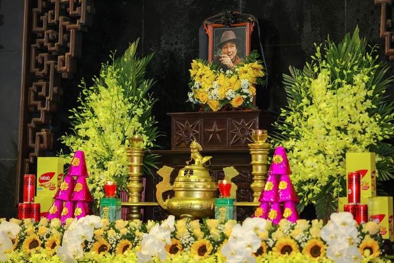 Tang lễ nhạc sĩ Phú Quang được tổ chức ấm cúng và bình dị.