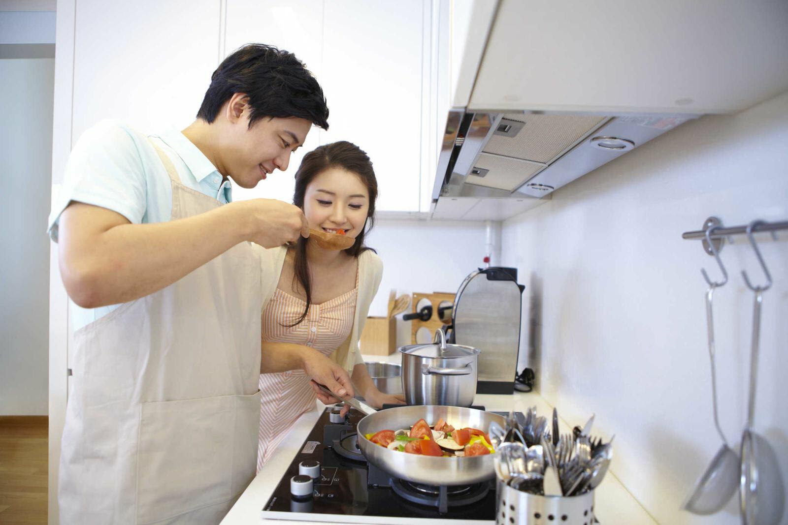 Điều gì khiến chồng bạn sẵn lòng phục vụ bữa tối cho nhân tình? (Ảnh minh họa)