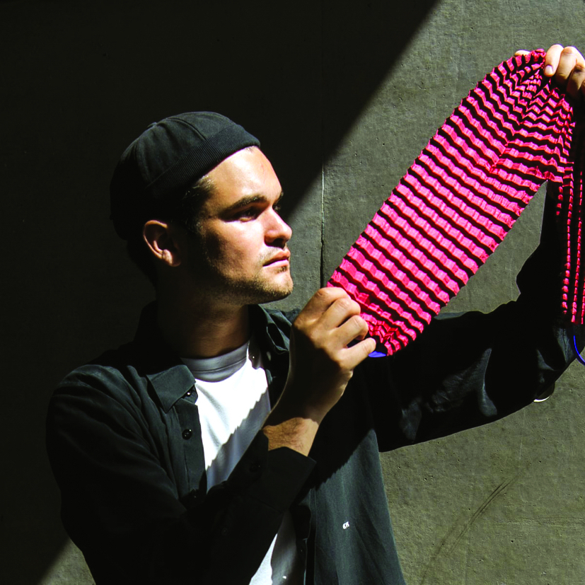 Nhà thiết kế Ryan Jasin và trang phục  lấy cảm hứng từ nghệ thuật xếp giấy origami