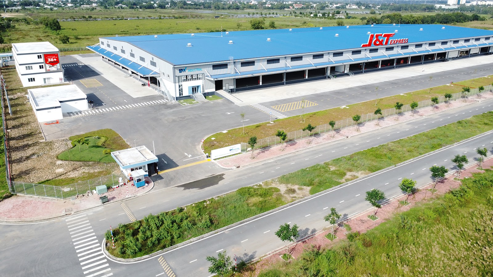  Trung tâm trung chuyển hàng hóa lớn nhất và hiện đại nhất của J&T Express tại Việt Nam đang được xây dựng