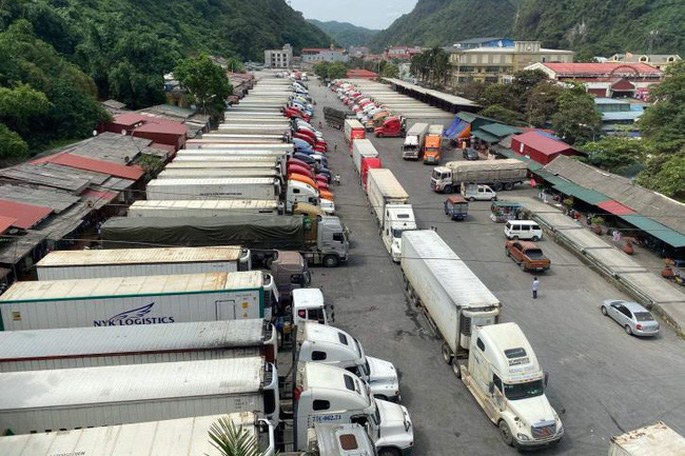 Tính đến sáng 21/12, tại Lạng Sơn, tổng lượng xe tồn tại 3 khu vực cửa khẩu Hữu Nghị, Tân Thanh, Chi Ma là 4.461 xe (giảm 137 xe so với ngày 20/12). 