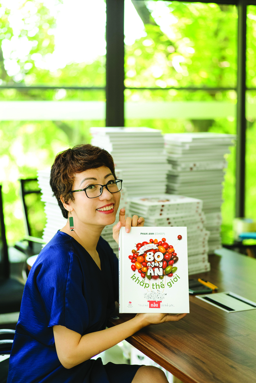 Không chỉ là một nhà báo, blogger ẩm thực hay “chị admin” của Yêu Bếp, Phan Anh còn là một tác giả với nhiều cuốn sách được yêu thích  