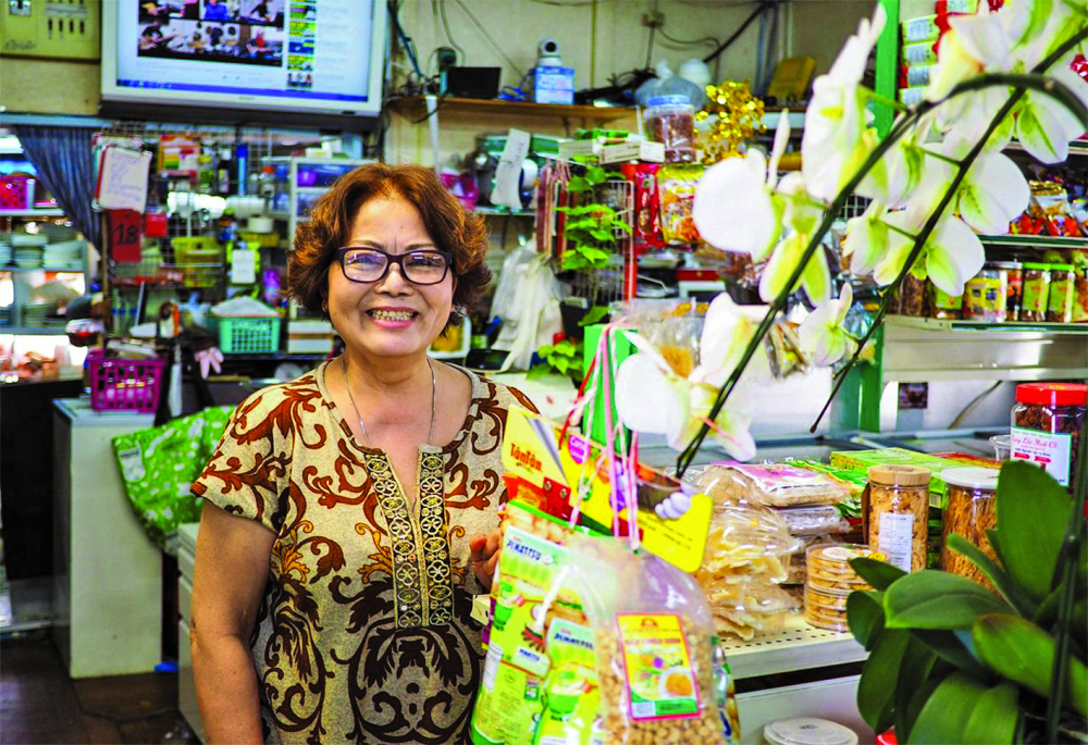 Bà Thanh Hà - chủ quán ăn mang hương vị Sài Gòn tại Yokohama, Nhật Bản - ẢNH: FUCHI TAKAYUKI