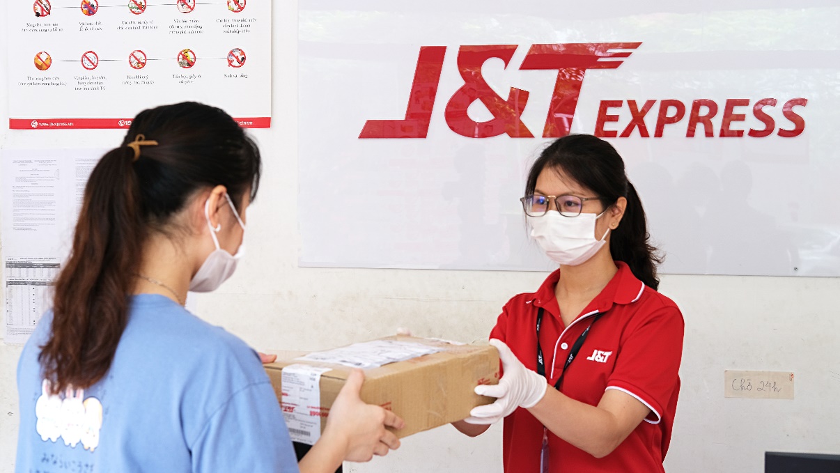 J&T Express và những nỗ lực đáp ứng nhu cầu khách hàng - Ảnh: J&T Express