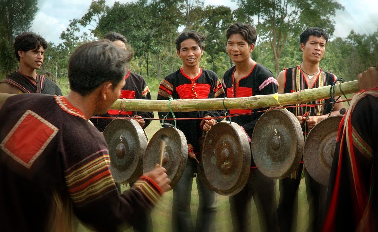 Cồng chiêng Tây Nguyên