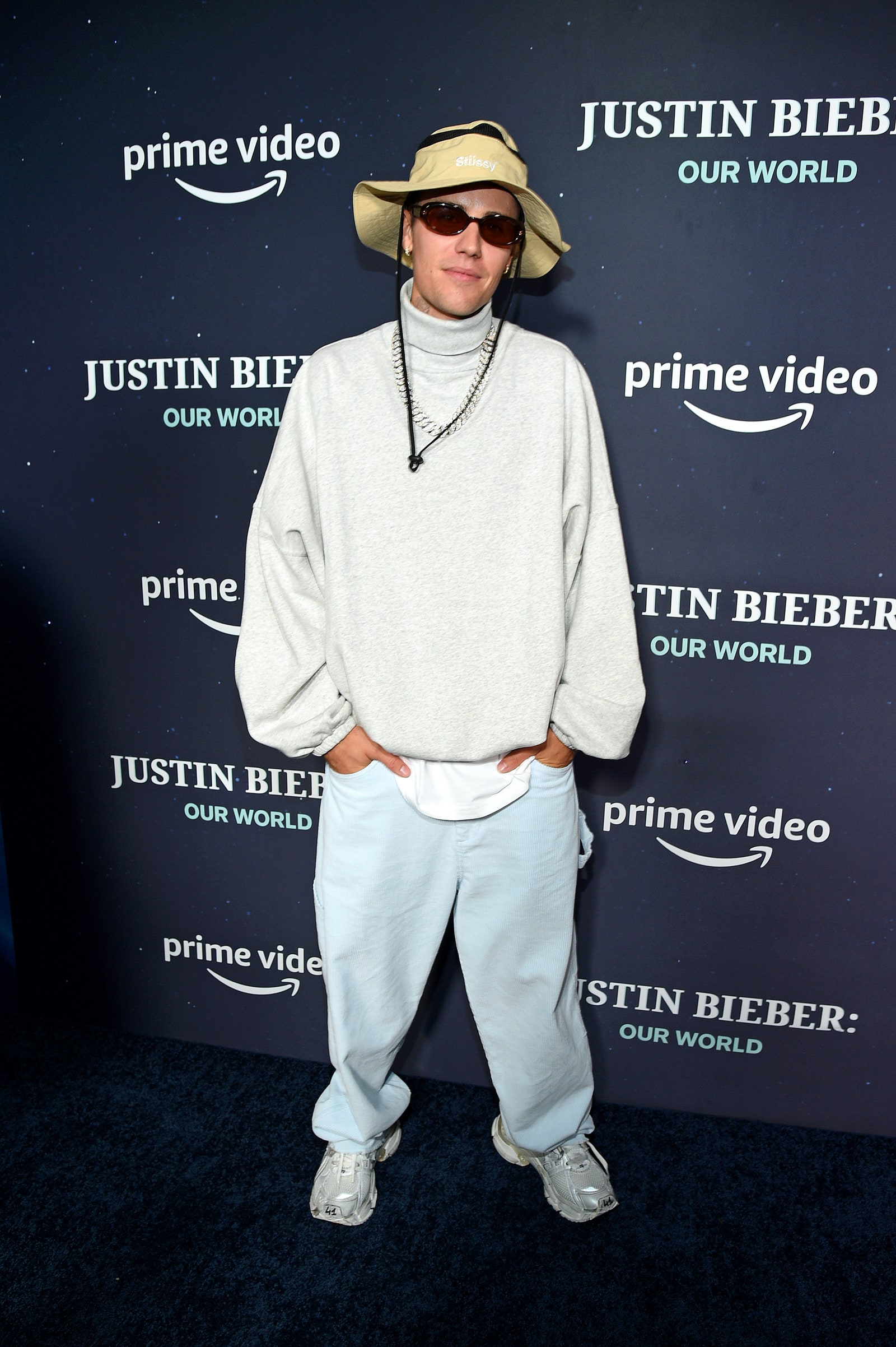 Không chỉ dấu ấn trong lĩnh vực âm nhạc, Justin Bieber còn là một trong những ngôi sao nổi tiếng với gu thời trang riêng biệt. Trong năm 2021, nam ca sĩ đã có sự lột xác về phong cách.