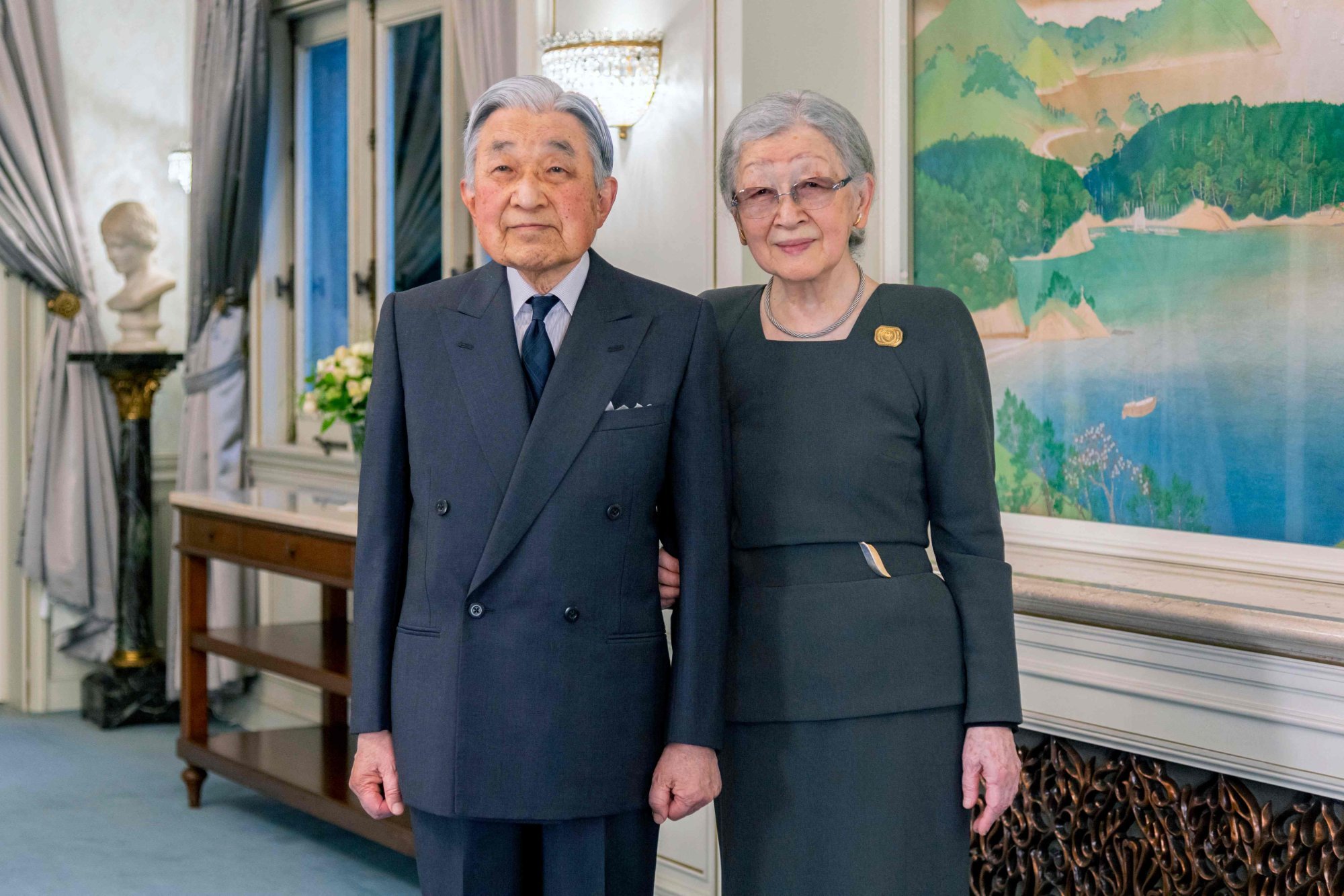 Cựu Nhật hoàng Akihito và cựu Hoàng hậu Michiko