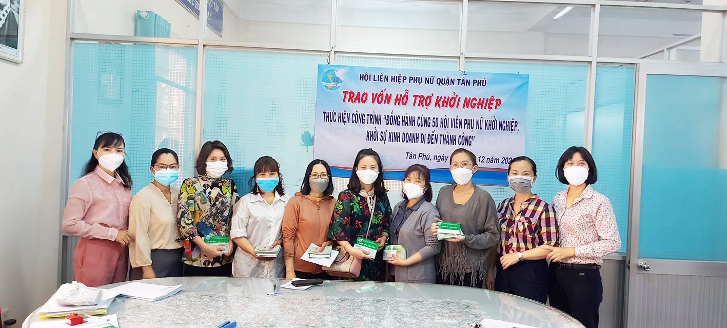 Hội LHPN Q.Tân Phú hỗ trợ vốn vay giúp phụ nữ khởi nghiệp